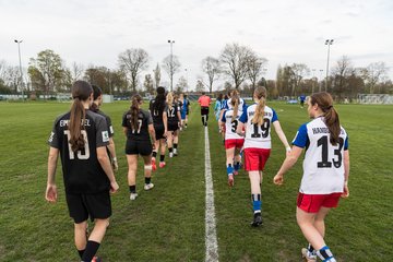 Bild 6 - wBJ Hamburger SV - Eimsbuettler TV : Ergebnis: 4:0